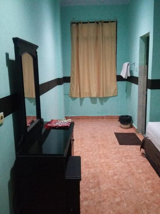 Reddoorz Near Yuki Simpang Raya Mall Medan 2 Hotel Екстериор снимка