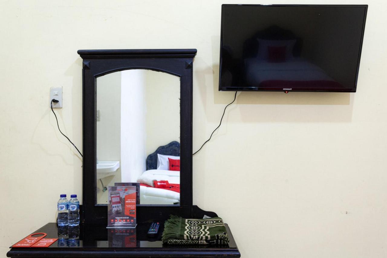 Reddoorz Near Yuki Simpang Raya Mall Medan 2 Екстериор снимка