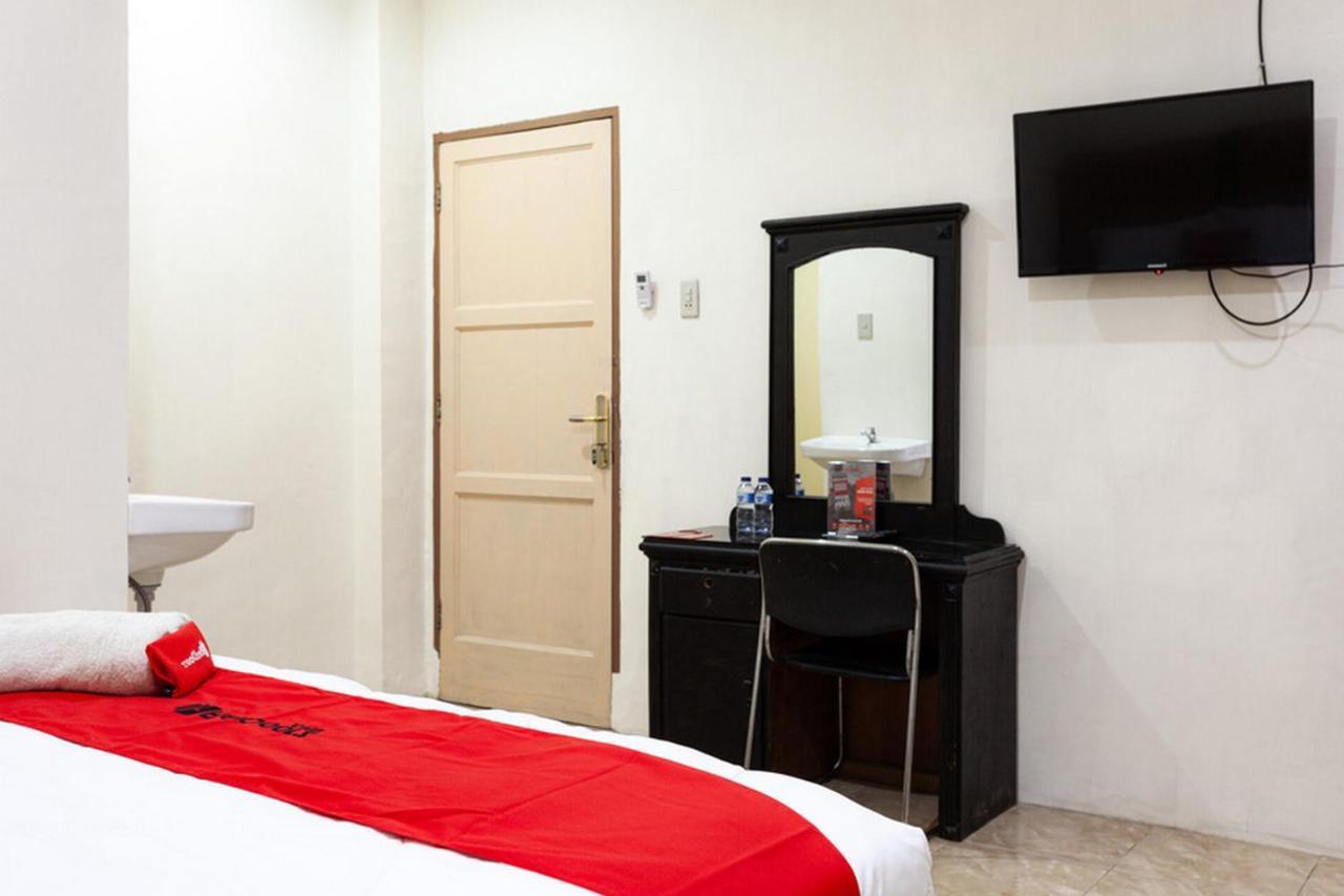 Reddoorz Near Yuki Simpang Raya Mall Medan 2 Екстериор снимка